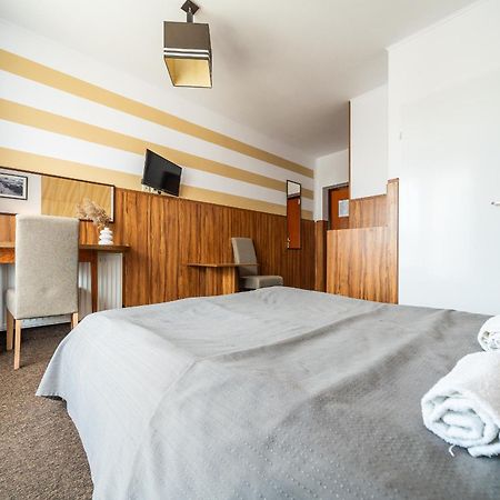 Max Apartamenty - Pokoje - Domki - Restauracja - Basen Mielno  Kültér fotó