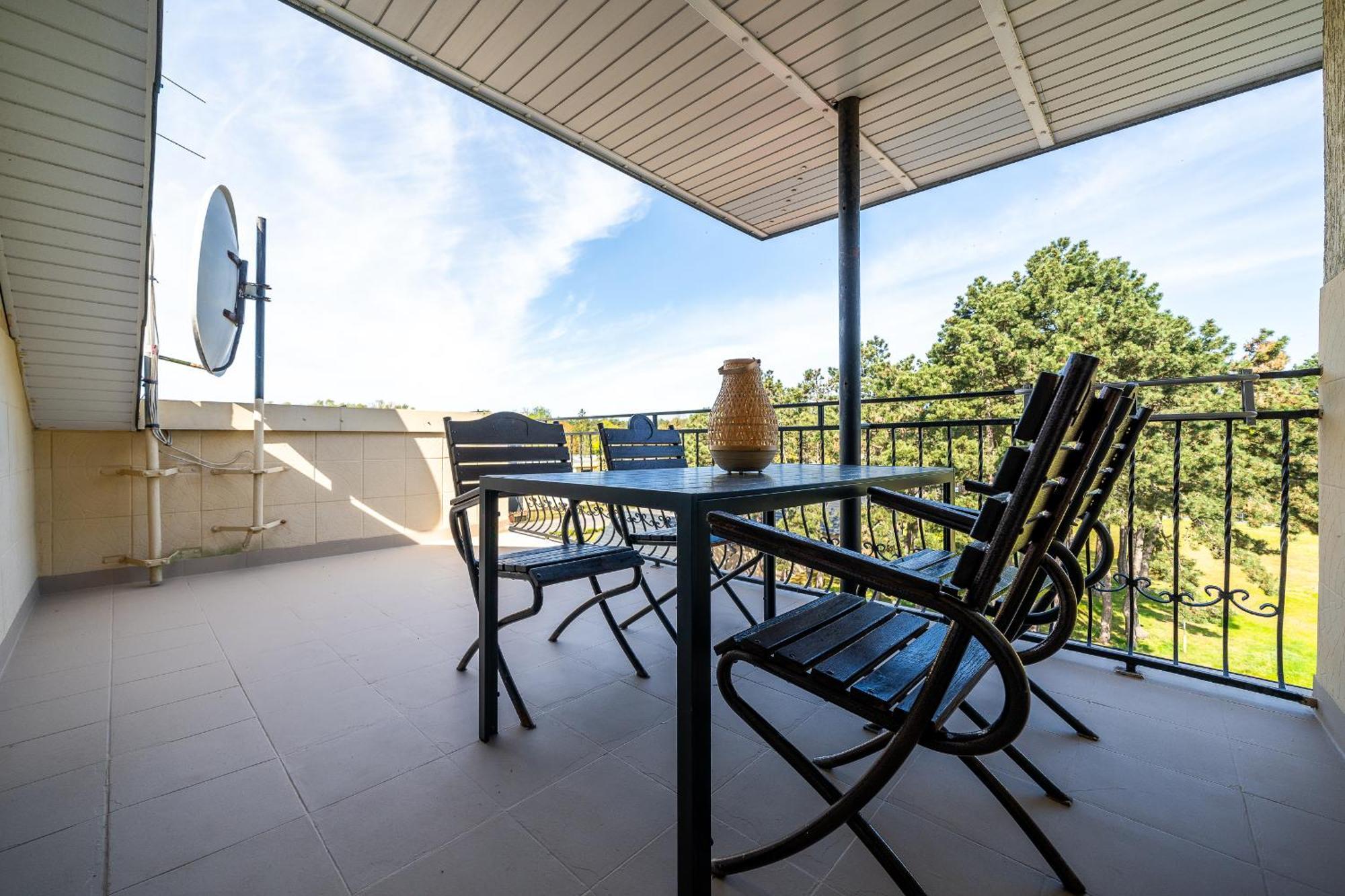Max Apartamenty - Pokoje - Domki - Restauracja - Basen Mielno  Kültér fotó