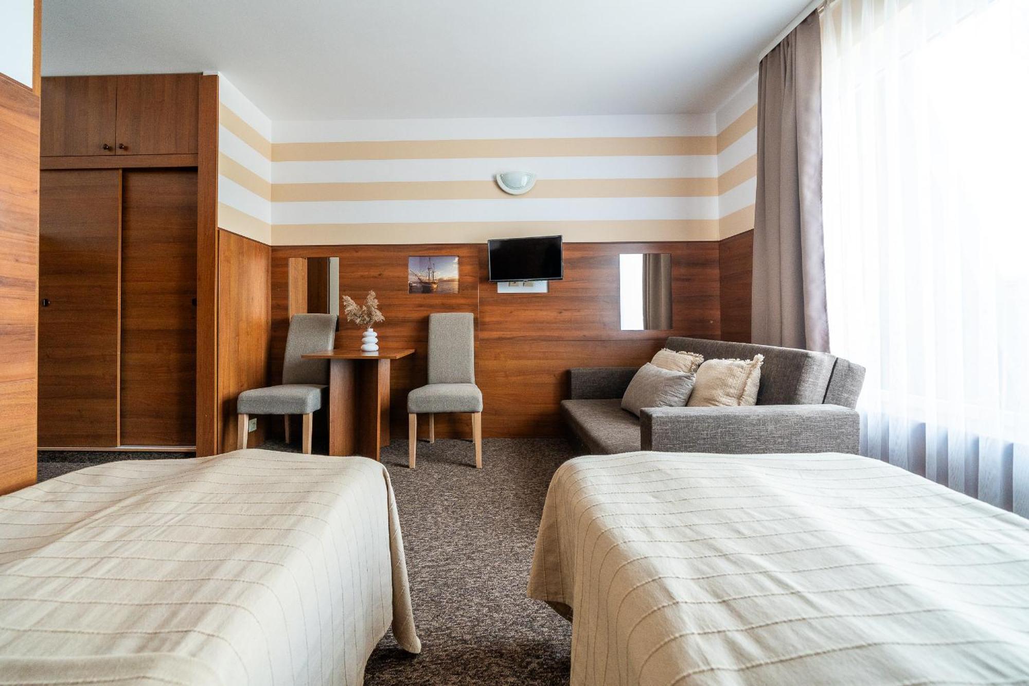 Max Apartamenty - Pokoje - Domki - Restauracja - Basen Mielno  Kültér fotó