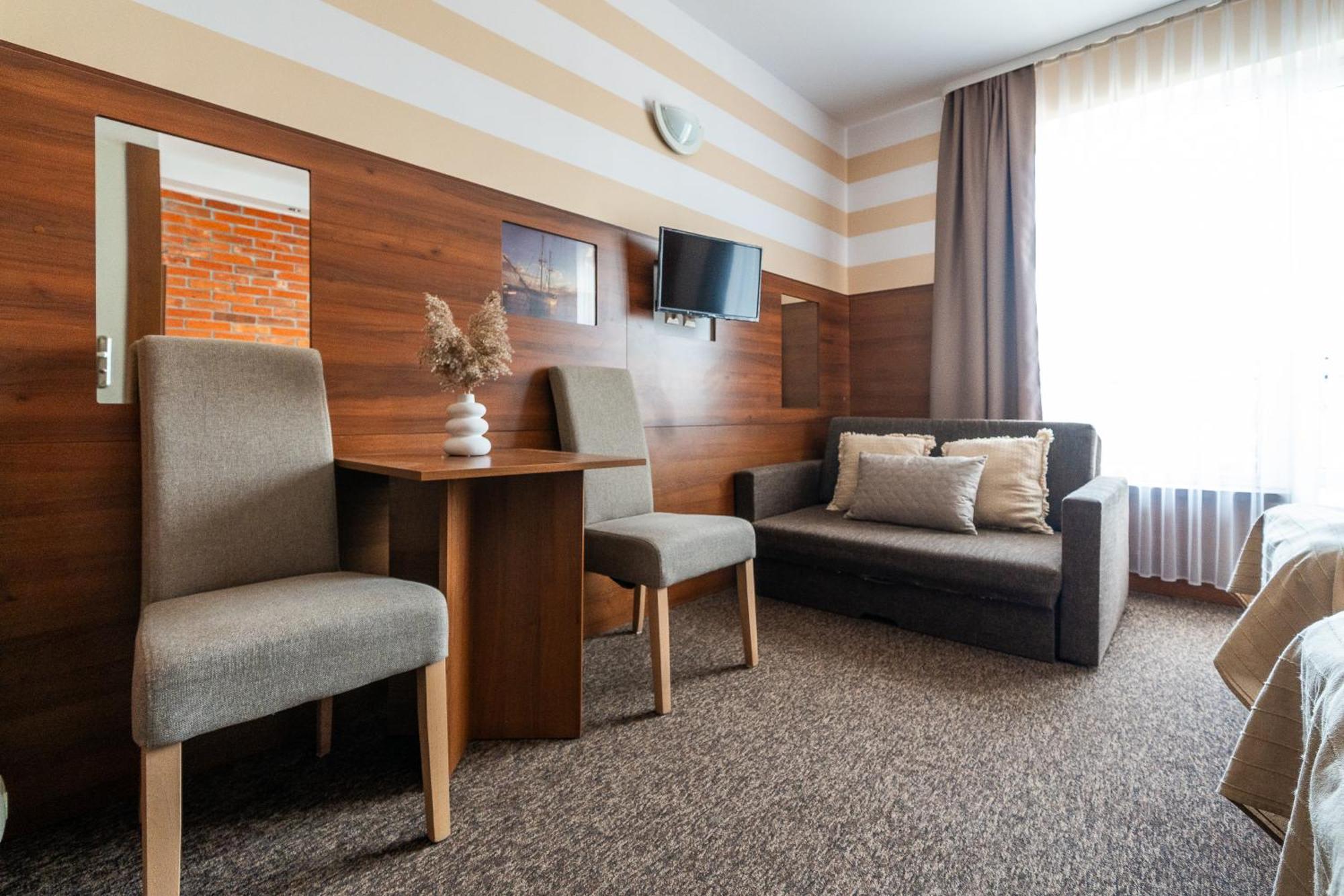 Max Apartamenty - Pokoje - Domki - Restauracja - Basen Mielno  Kültér fotó