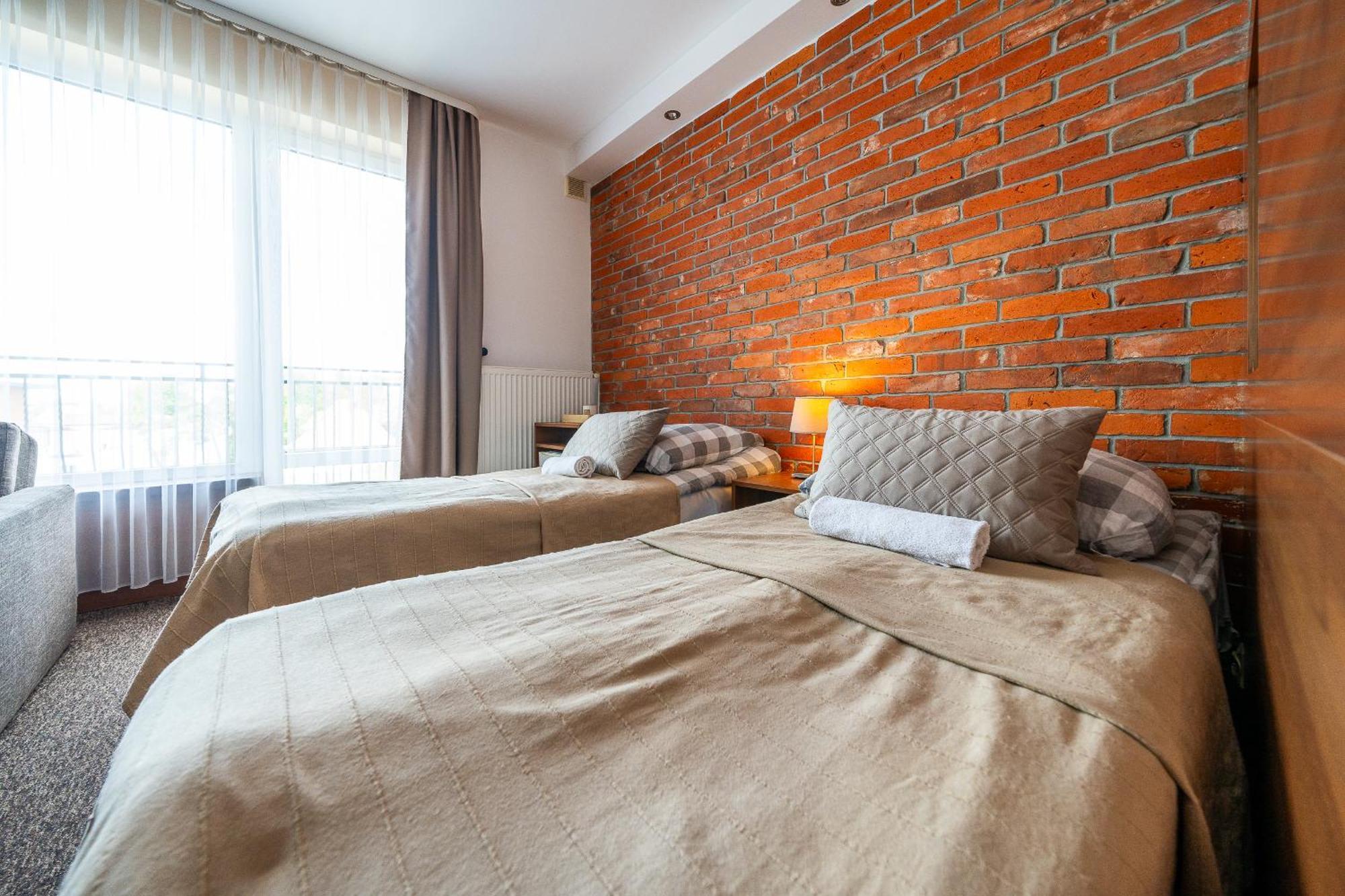 Max Apartamenty - Pokoje - Domki - Restauracja - Basen Mielno  Kültér fotó