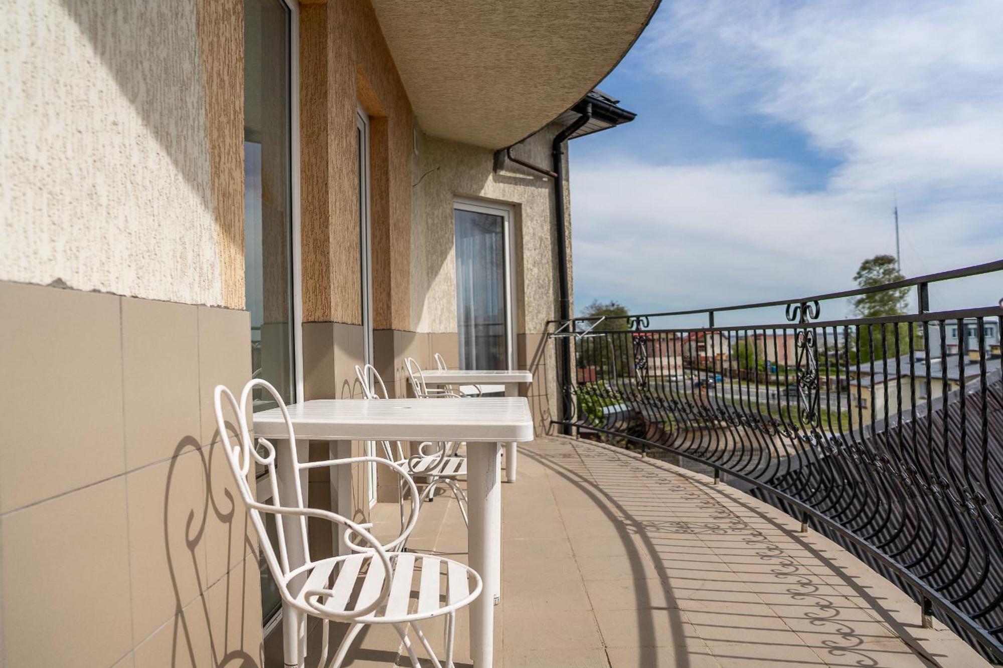 Max Apartamenty - Pokoje - Domki - Restauracja - Basen Mielno  Kültér fotó